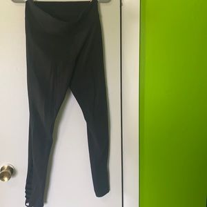 Women’s PINK leggings